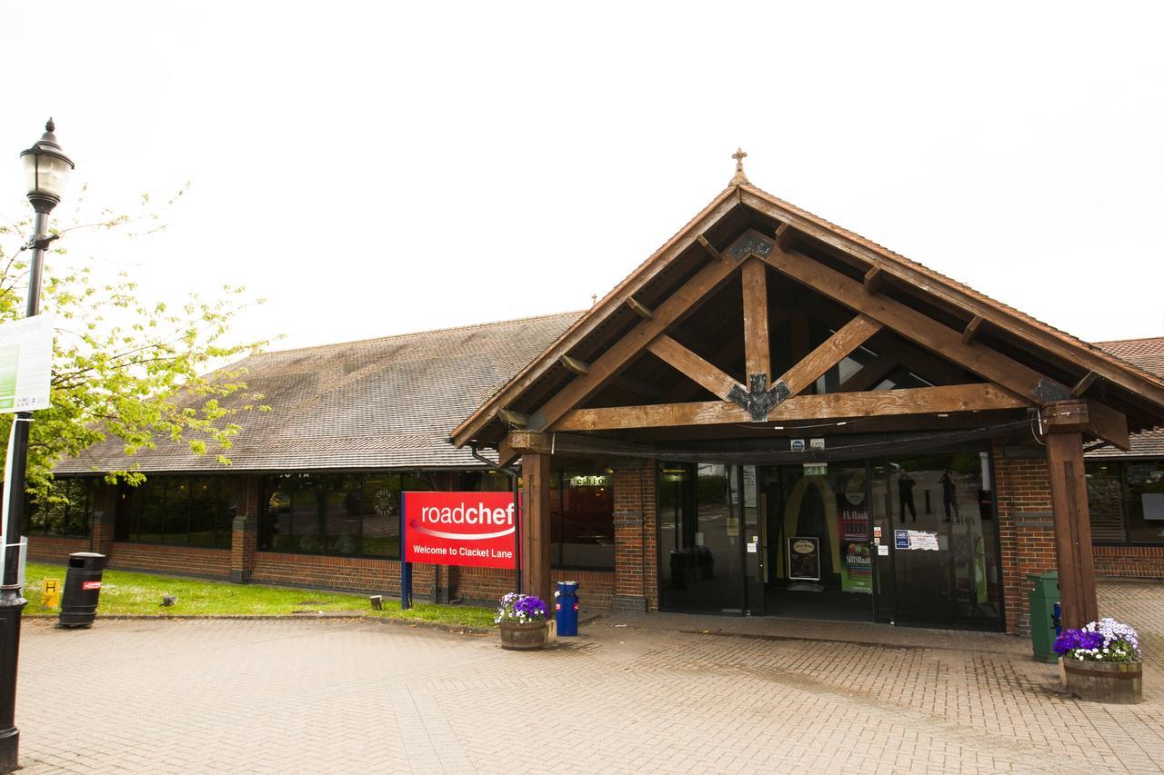Days Inn By Wyndham Sevenoaks Clacket Lane Westerham Exterior foto